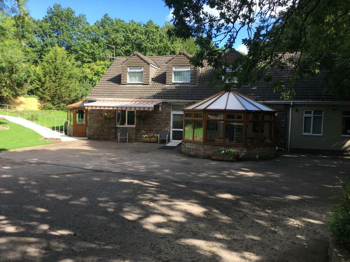 Bedrock Lodge Winterbourne Exterior foto